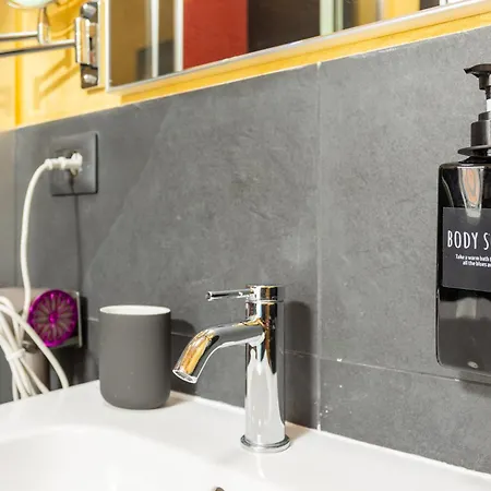 Le Regine - - Adult Only Πανσιόν